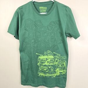 Lootwear Teenage Mutant Ninja Turtles Frontside Turtle Van Graphic Tee Medium